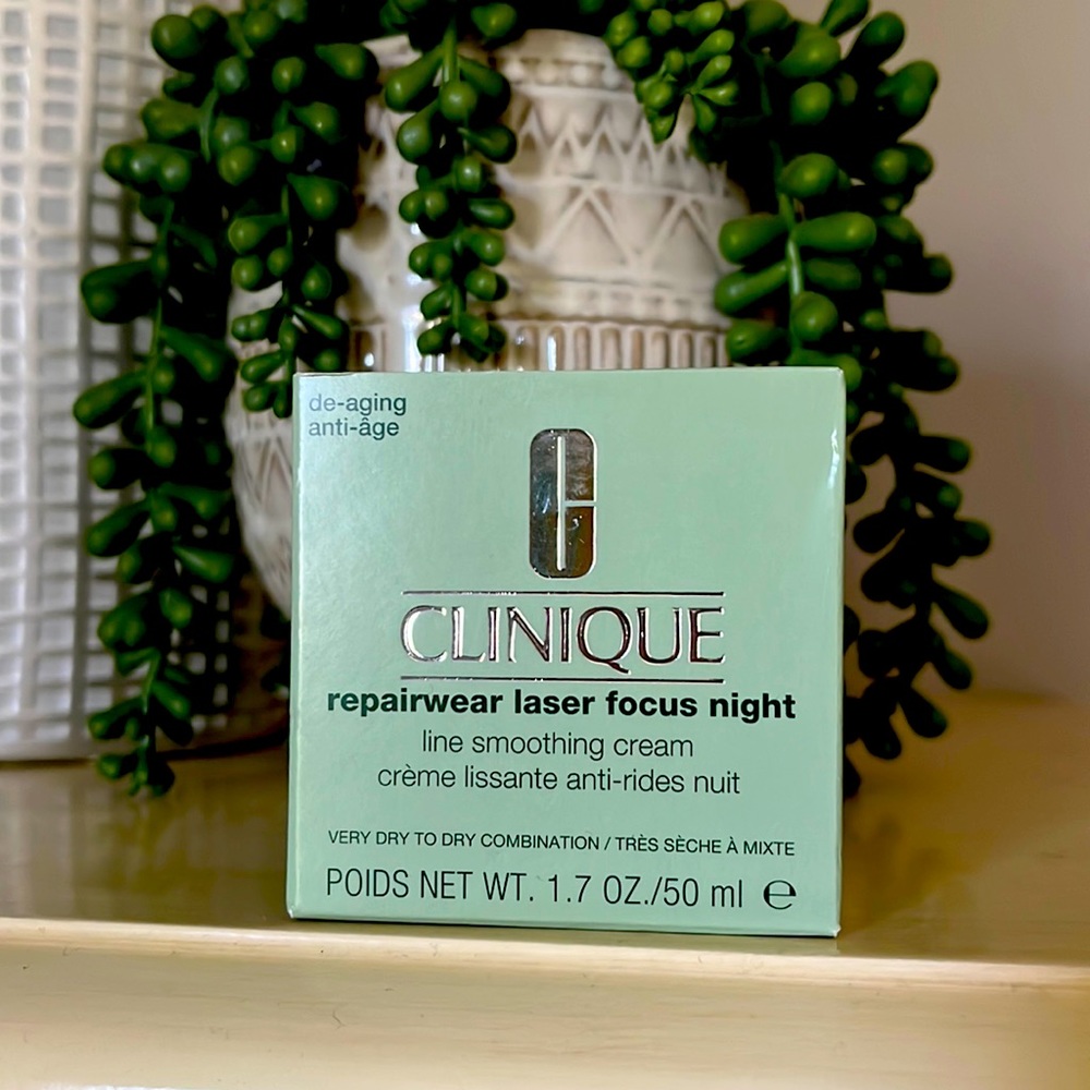 Clinique repair wear laser focus night cream BRAND NEW